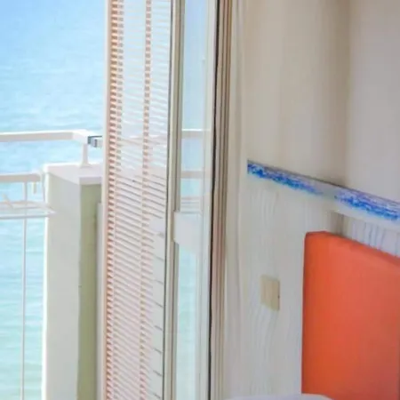 Metropol بيزارو