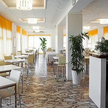 Metropol 3*