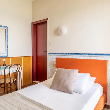 Metropol Hotel